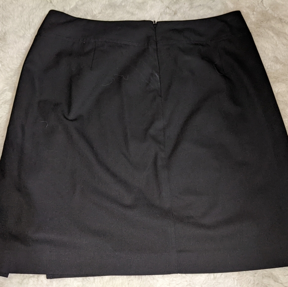 Black Mini - Picture 3 of 3